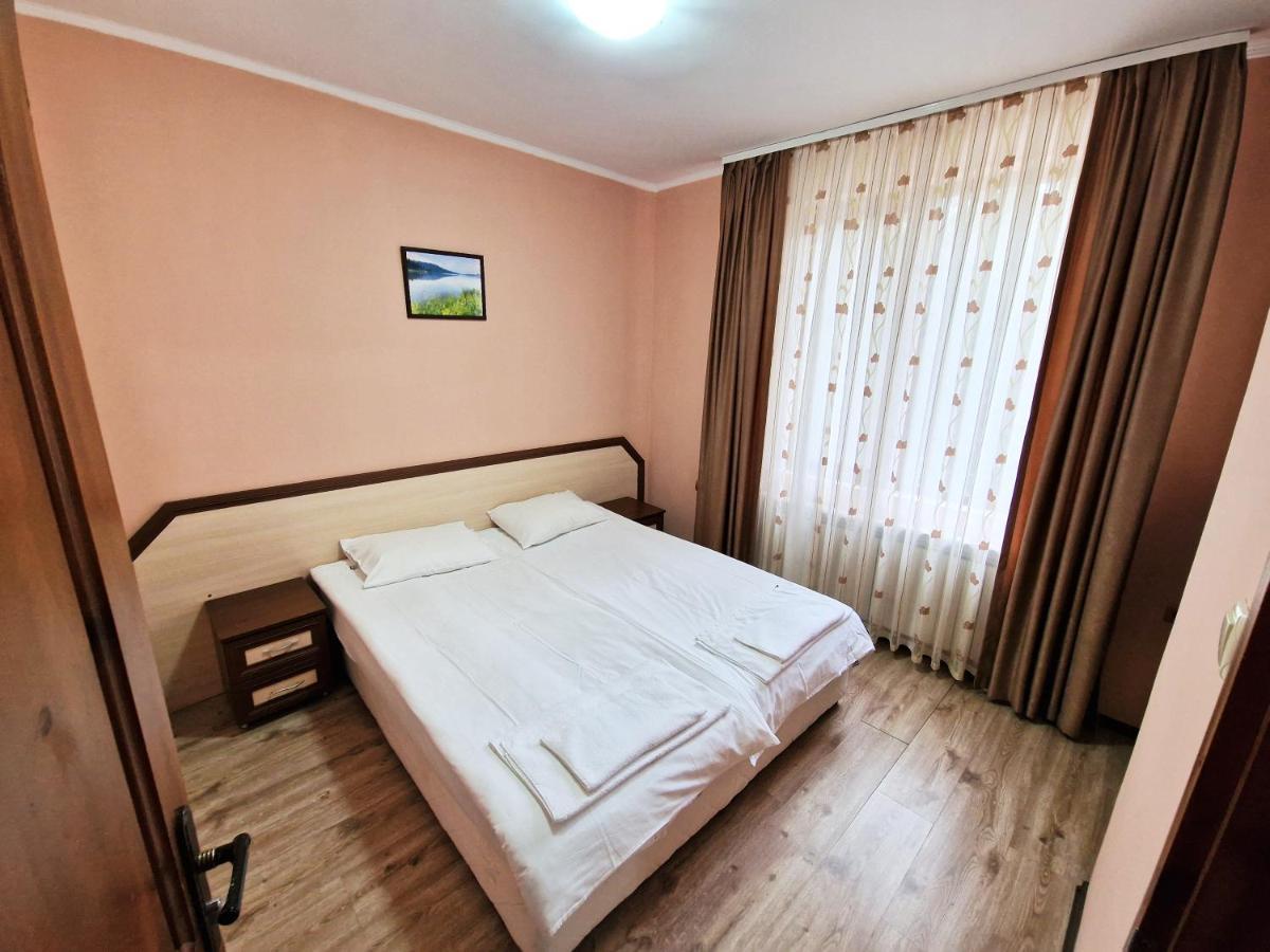 Ивелия Къща За Гости Dospat Exterior foto