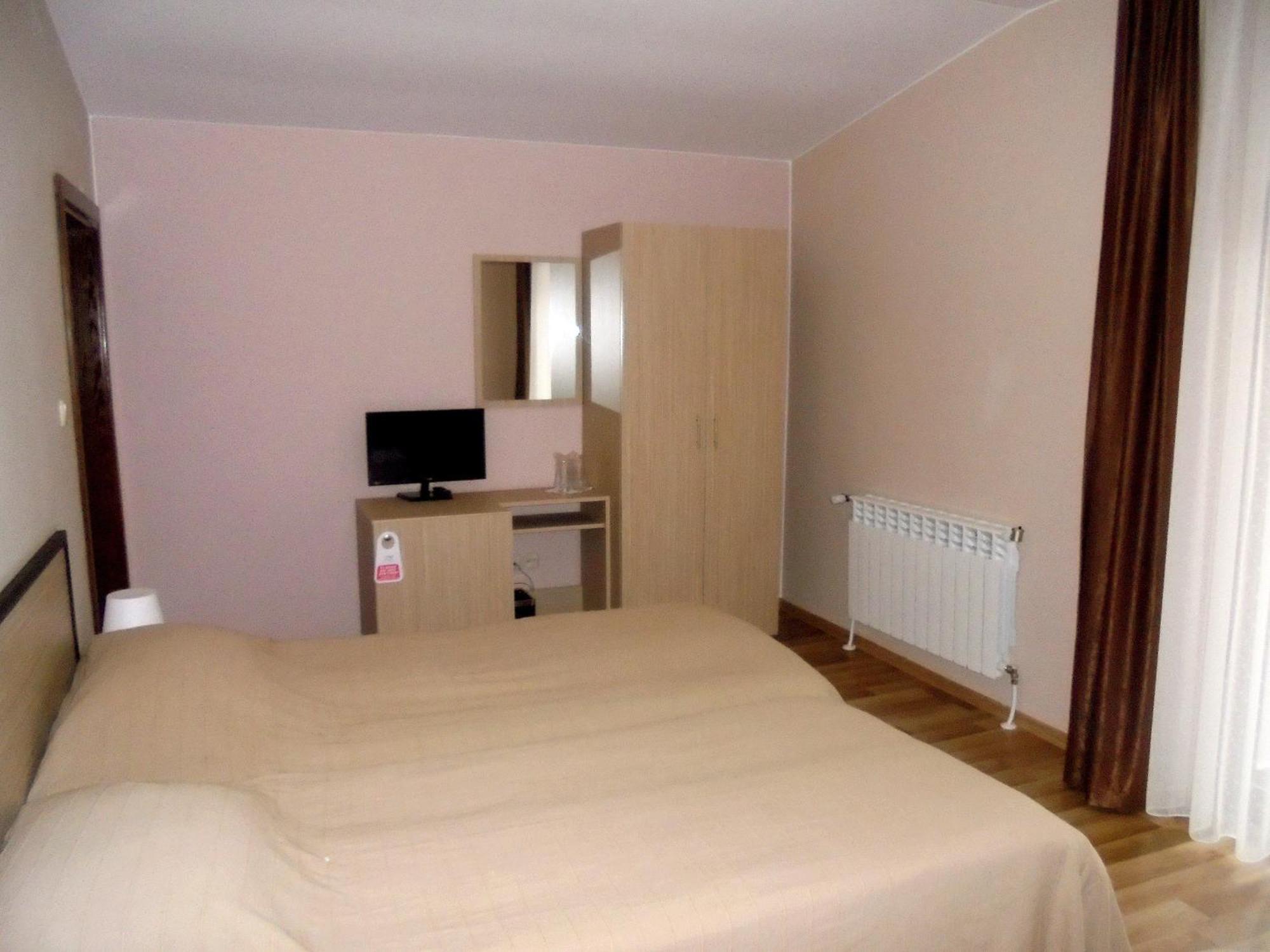 Ивелия Къща За Гости Dospat Quarto foto