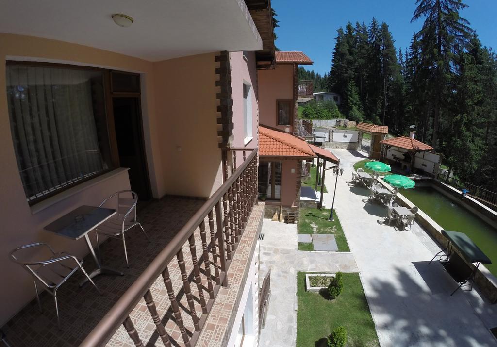Ивелия Къща За Гости Dospat Exterior foto