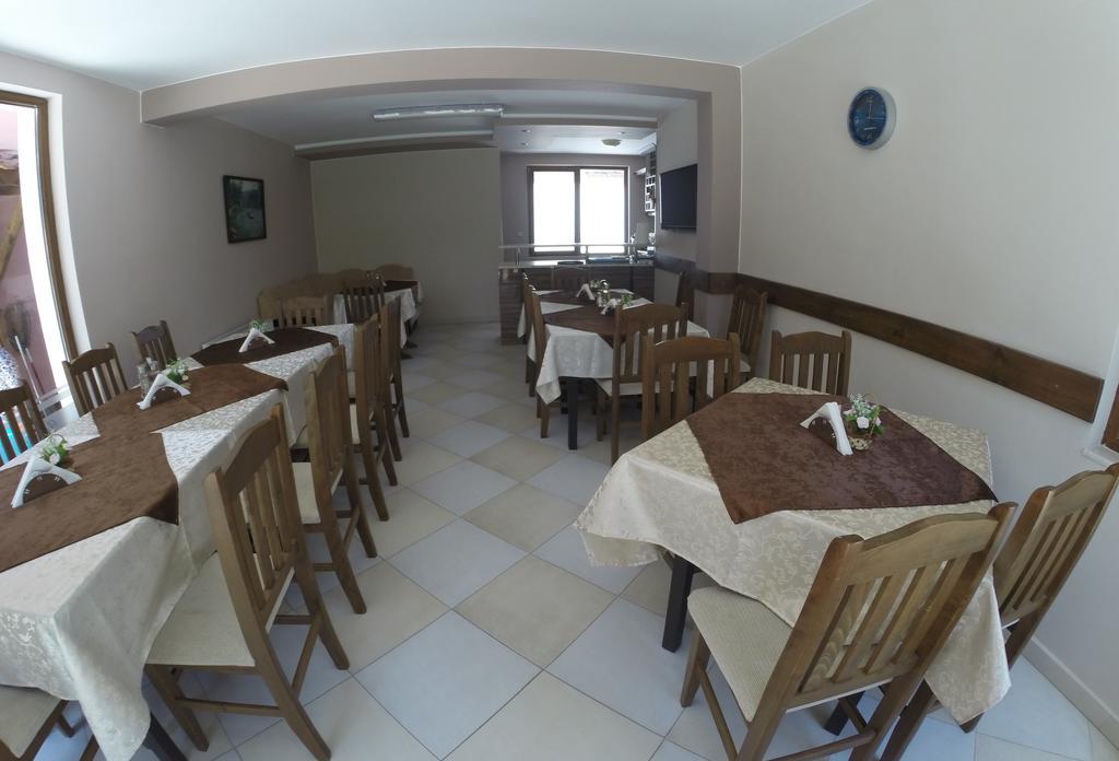 Ивелия Къща За Гости Dospat Exterior foto